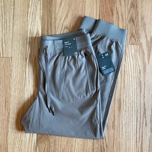 GapFit Hike Jogger